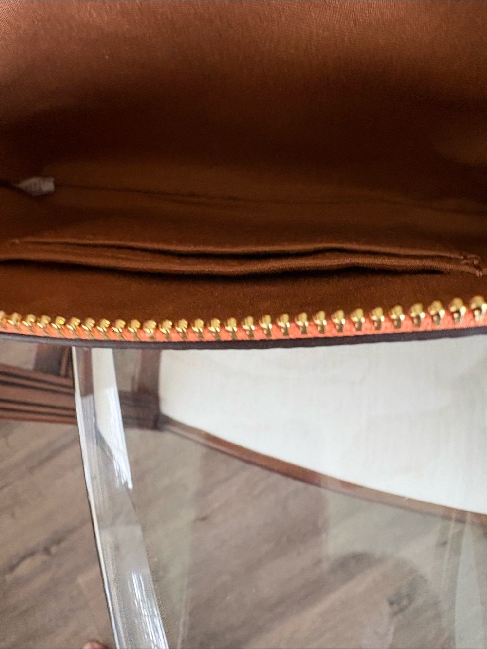 🤍🤍COACH LARGE CORNER ZIP PEBBLED LEATHER COACH STAMPED WRISTLET!🤍🤍 - Picture 8 of 8